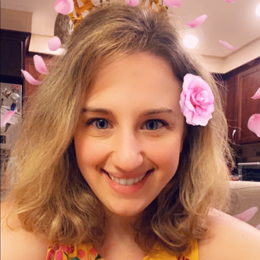 Meet your Posher, Danielle